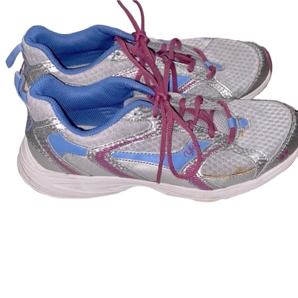 Ryka tennis shoes size 8